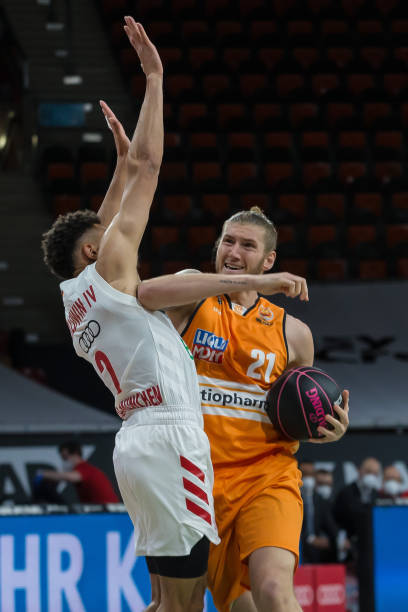 图赫尔自执 图赫尔自执