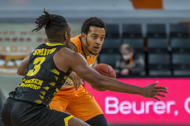 佩德里用行 佩德里用行