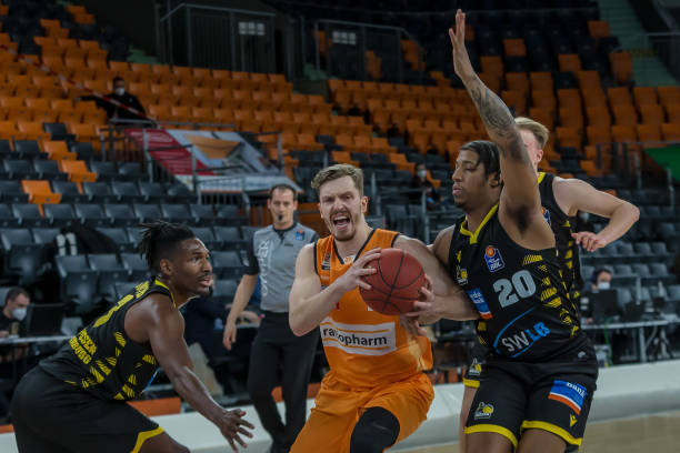 总有球员站 总有球员站